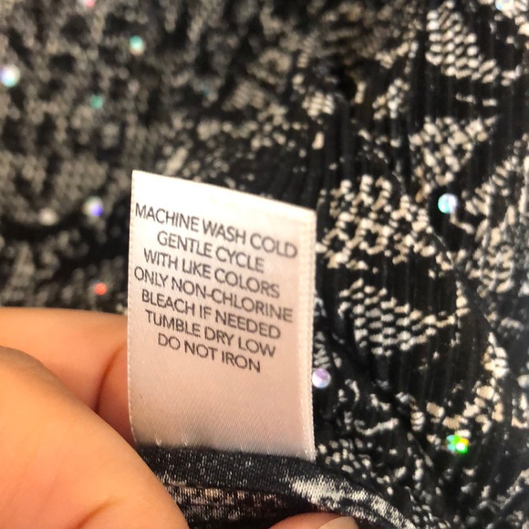 Top - Picture 3 of 4